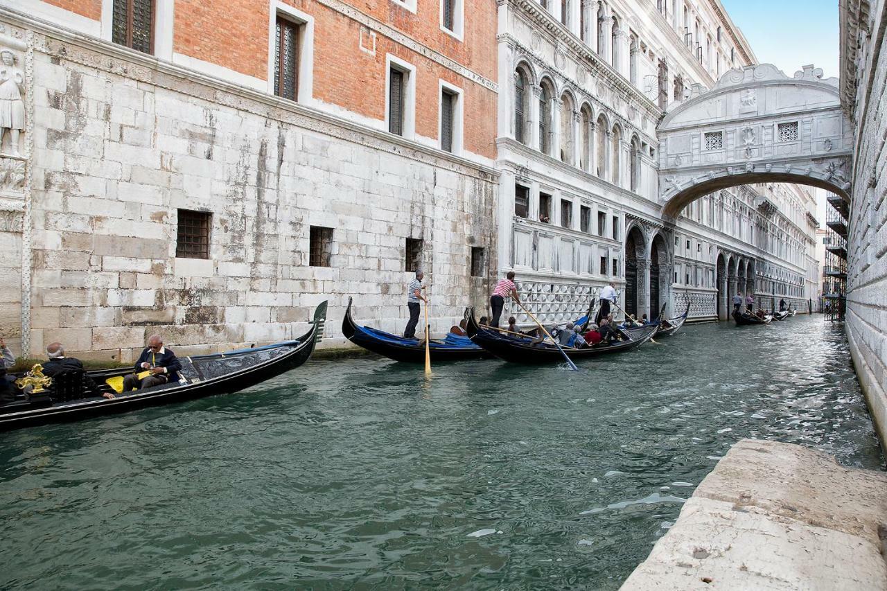 Appartement Biennale Ca Dario Venise