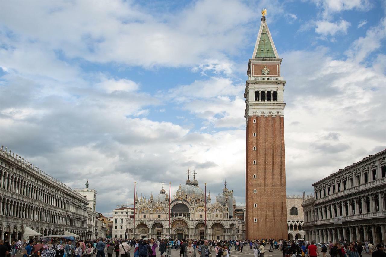 Biennale Ca Dario Venise