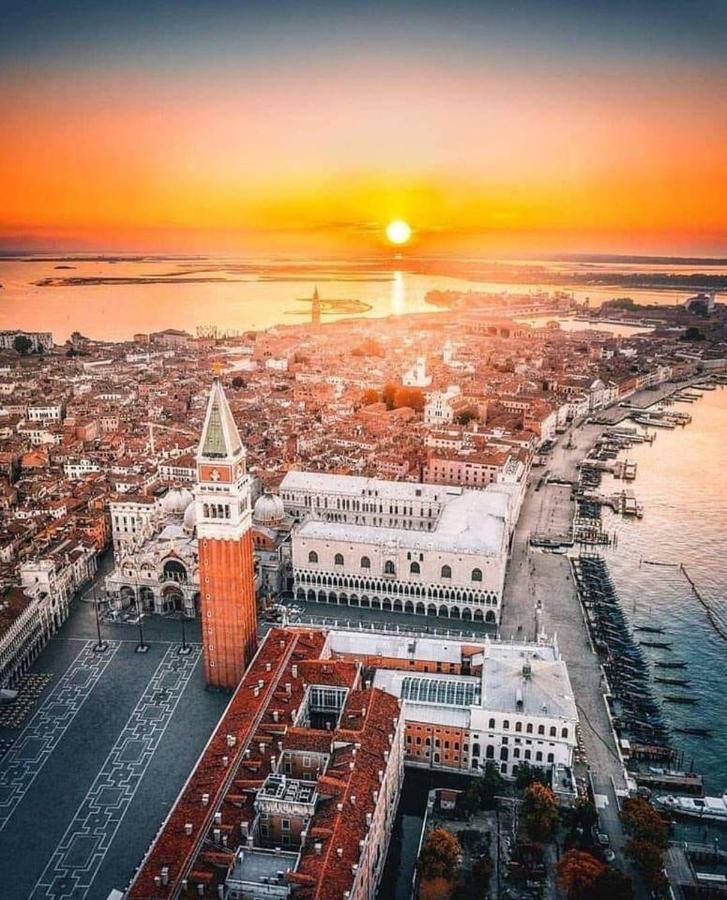 Biennale Ca Dario Venise